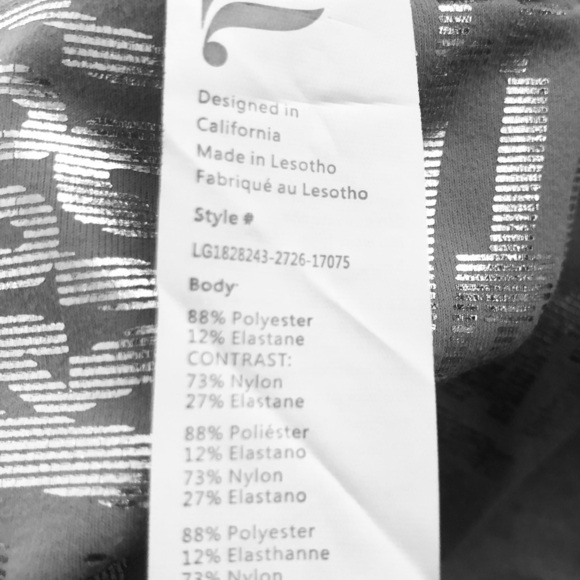 Fabletics High Waisted  POWERHOLD 7/8 Pant 1X Silver Allover Logo Active - Picture 6 of 6